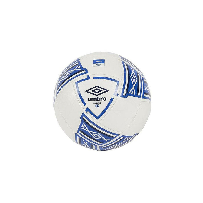 Hallenfußball Umbro NEO SWERVE 21307U 759 Weiß